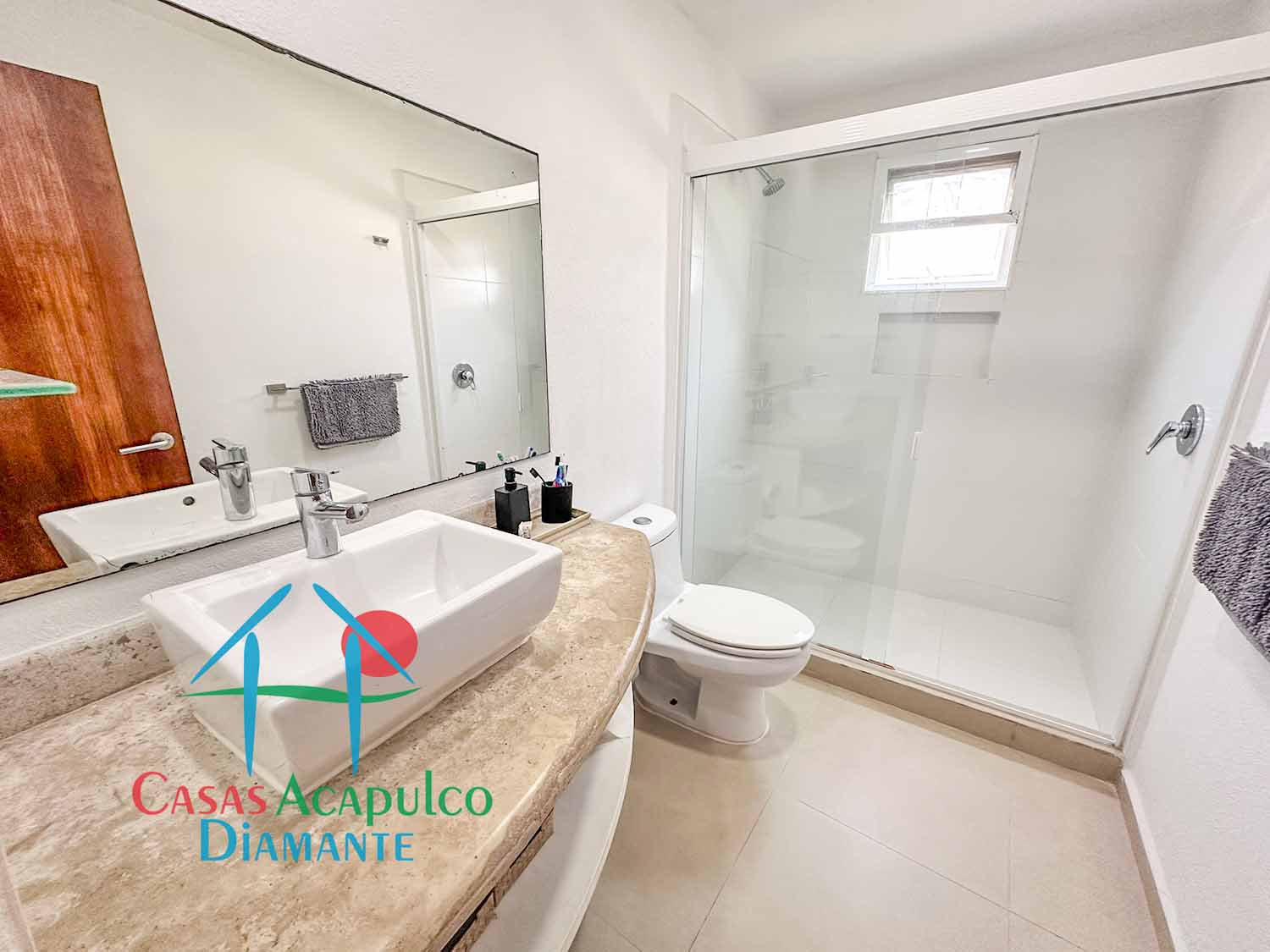 Pacífico Diamante Quilla 102 - Baño completo dos 1